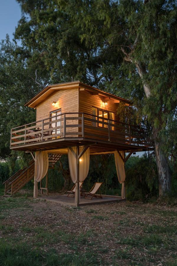 River Treehouse ลากานาส ภายนอก รูปภาพ